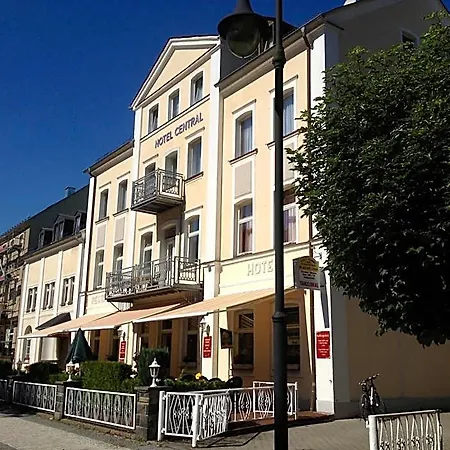 Hotel Central Отель Бад-Эльстер